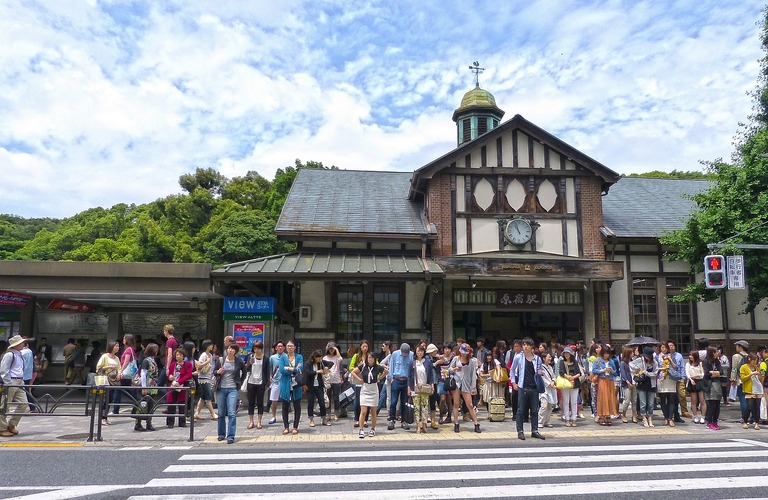 原宿駅近くの美容室で、新卒美容師を最大限に活かす環境を提供します！